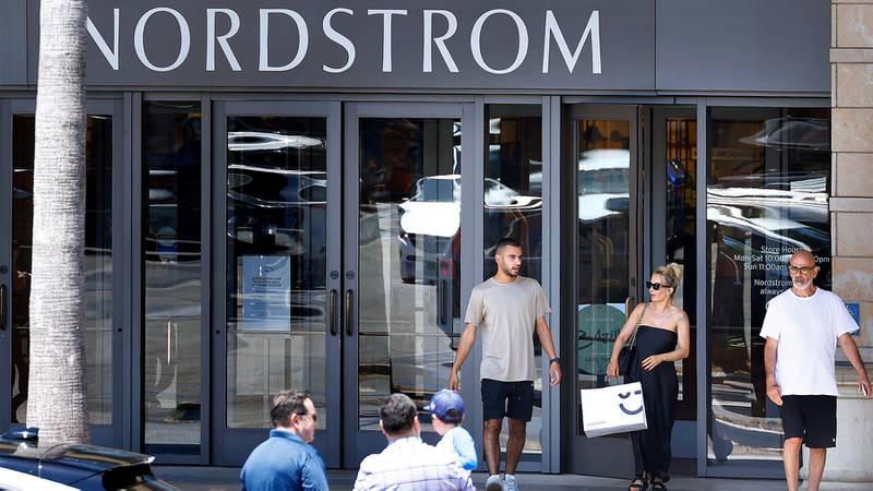 Thieves Swarm Luxury Malls, Driving Retail Crime to $100 Billion