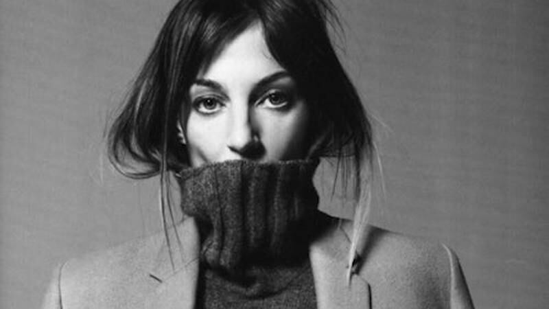 Lunch with Phoebe Philo, Luxe rebound, Holiday E-commerce, American Apparel’s new hire, Campaign for wool