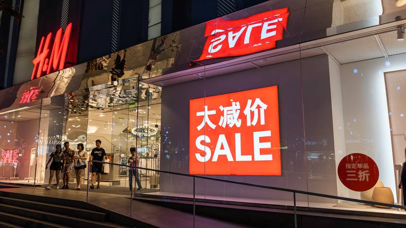 H&M Closes a Flagship Store in Shanghai