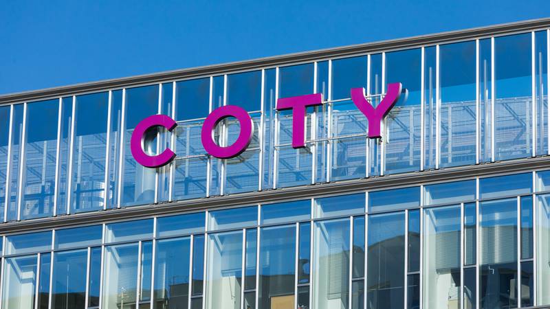 Coty Quarterly Revenue Falls 3% as Europe Lockdowns Dent Makeup Demand