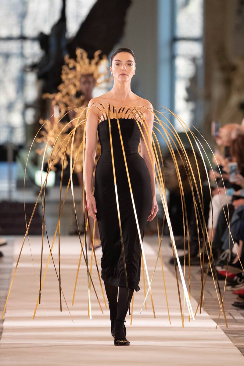 Schiaparelli Spring/Summer 2022 Haute Couture look 28.