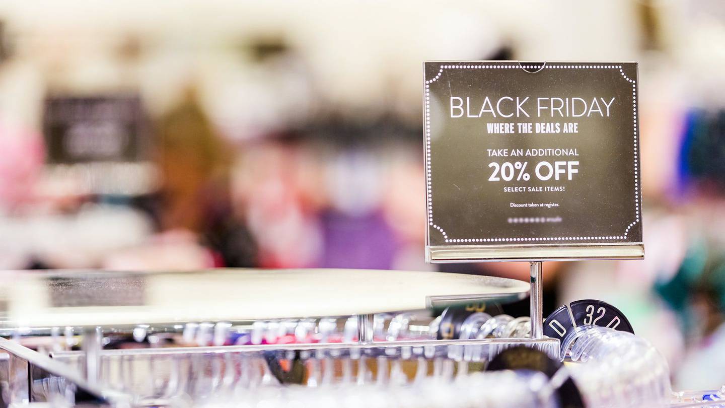 Black Friday ‘early birds’ head to US stores. Shutterstock.