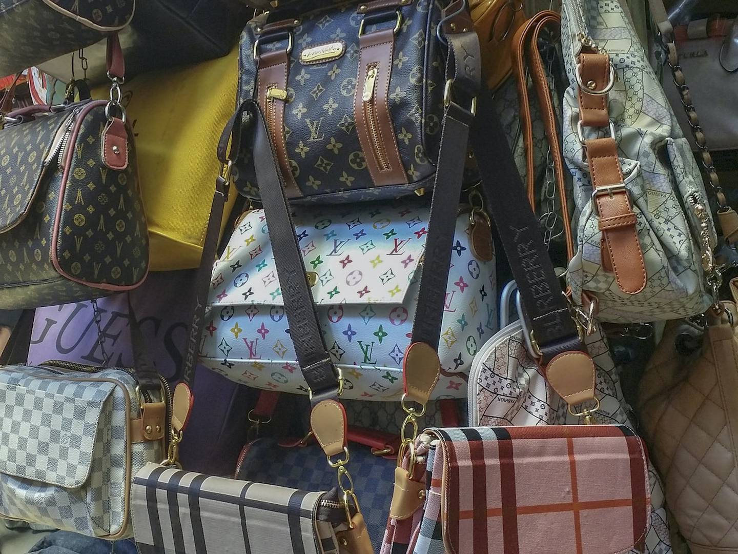 Gets Hands-On in Fighting Fake Handbags With New Service