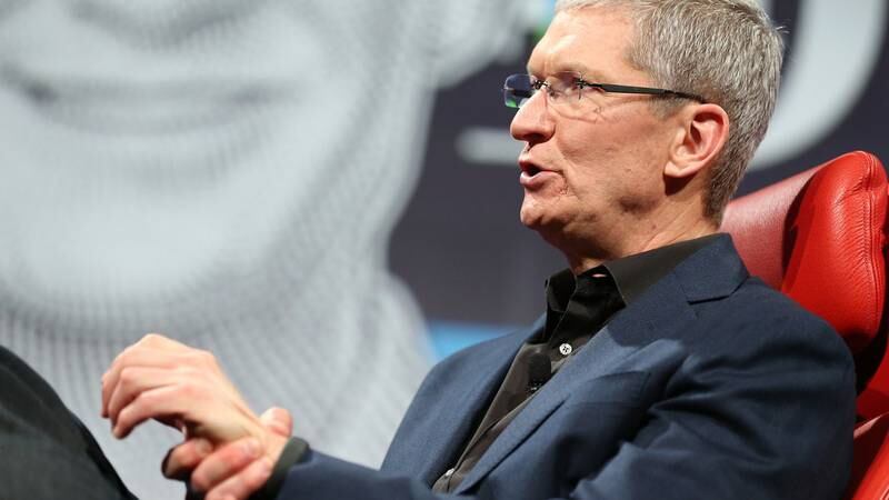 Apple CEO Hints at Gamechanging Wearable Devices