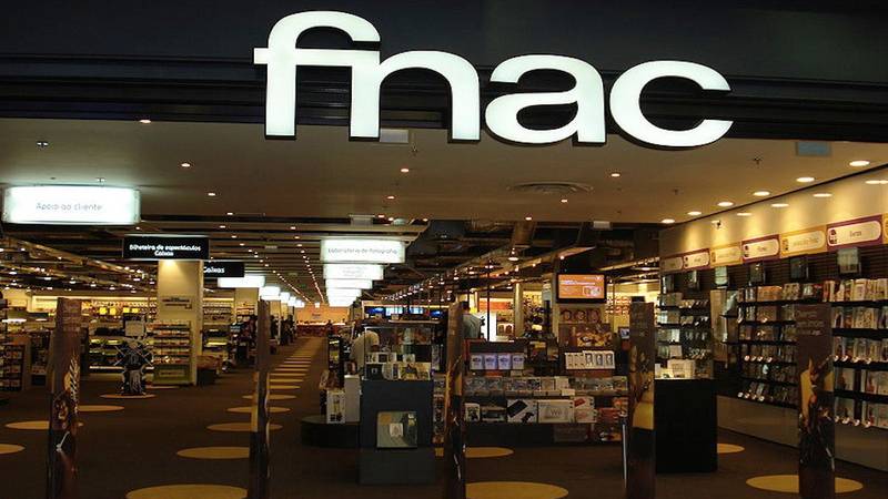 PPR Said to Seek Value of 400 Million Euros for Fnac in Spinoff