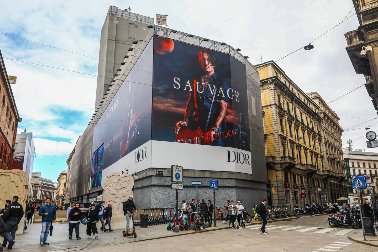 Johnny Depp stars in a Sauvage billboard in Milan.