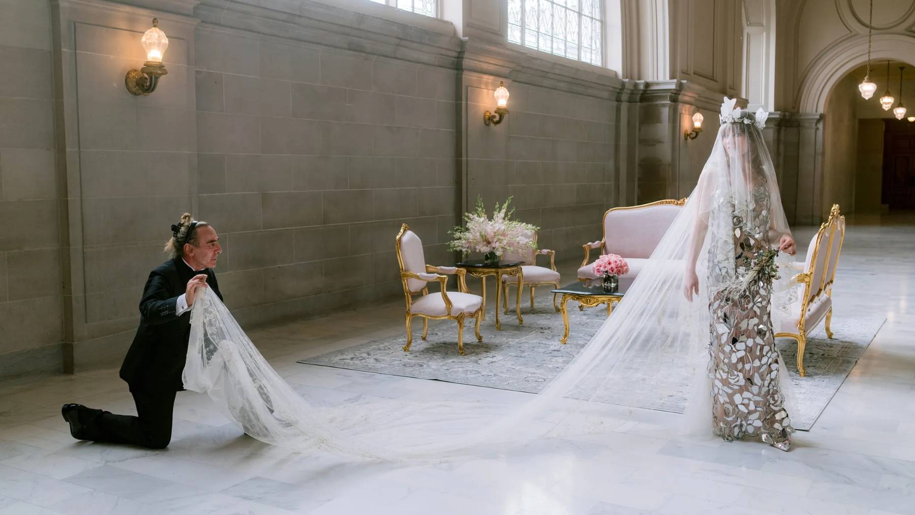 《Vogue》网站编辑Chioma Nnadi说，艾薇·盖蒂的婚礼是《Vogue》婚礼报道的“转折点”。
