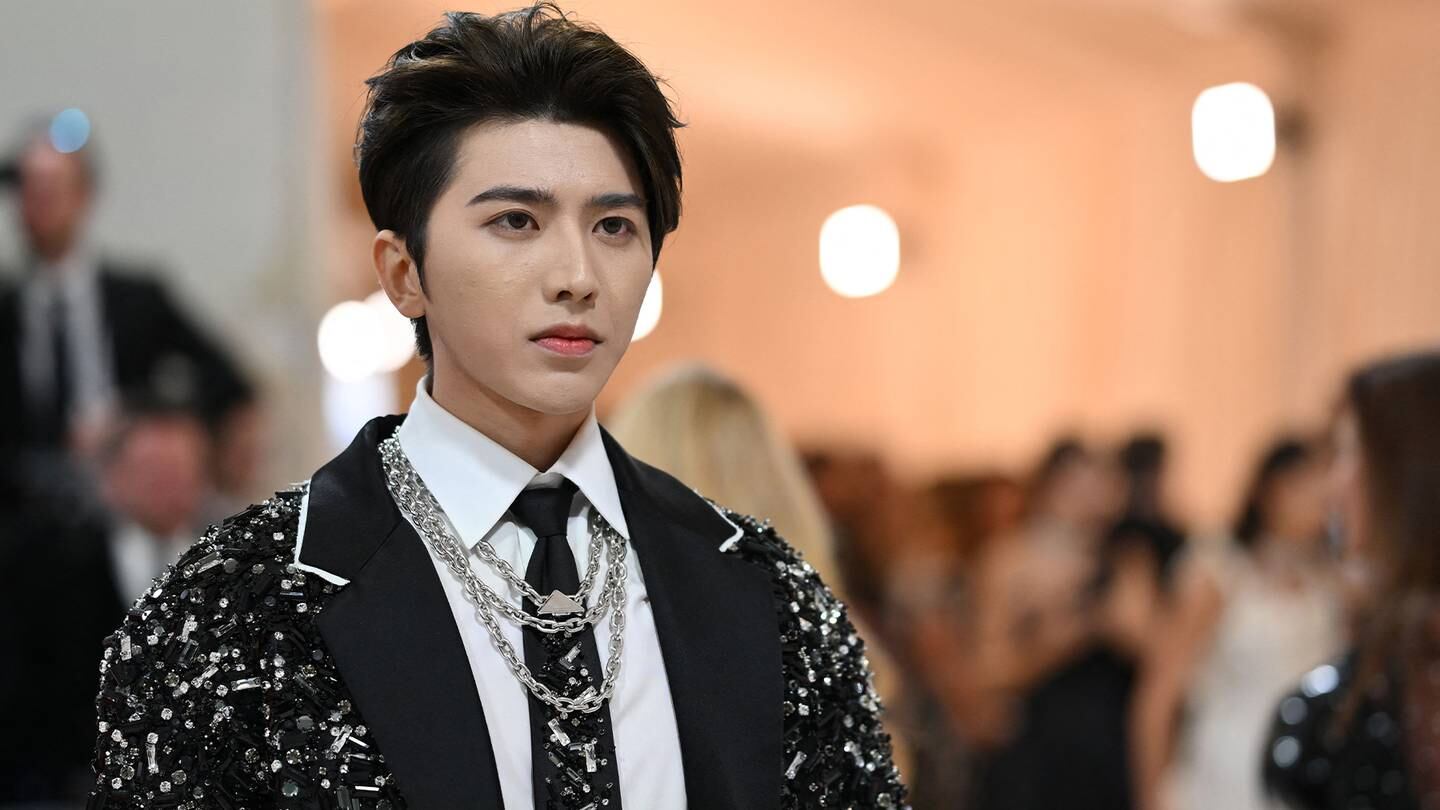 Brands are using persuasive male celebrity endorsements, including Chinese singer Cai Xukun, to highlight “athletic skin care” grooming routines and science-backed ingredients.