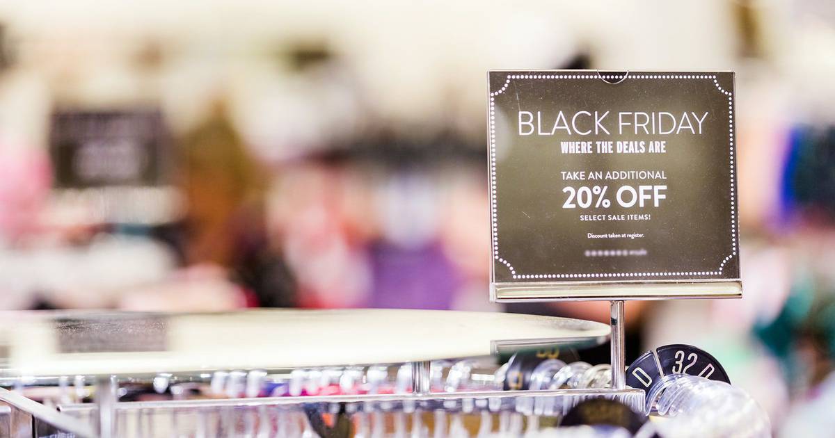 Fearing Empty Shelves, Black Friday ‘Early Birds’ Head to US Stores