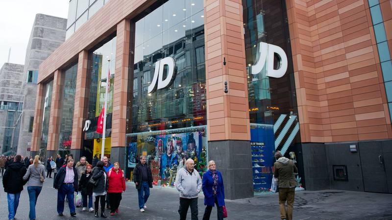JD Sports Reinstates Dividend as Online Boom Lifts Forecast