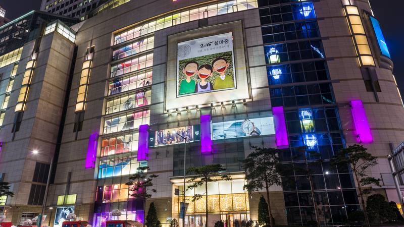 South Korea's Lotte Reports Store Closures in China Amid Political Stand-Off