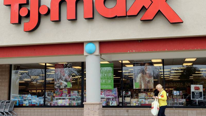 T.J. Maxx-Owner Forecasts Current-Quarter Comparable Sales to Drop Up to 20%