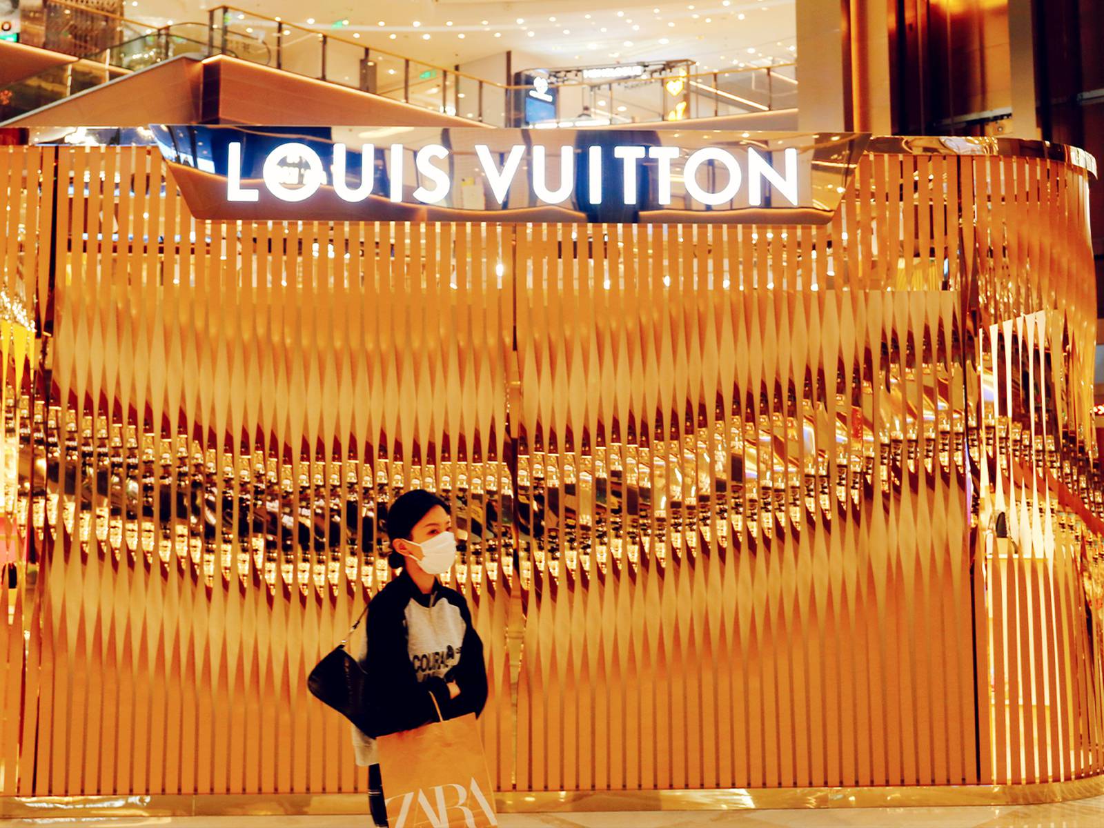 Louis Vuitton Launches the Official Online Flagship in China