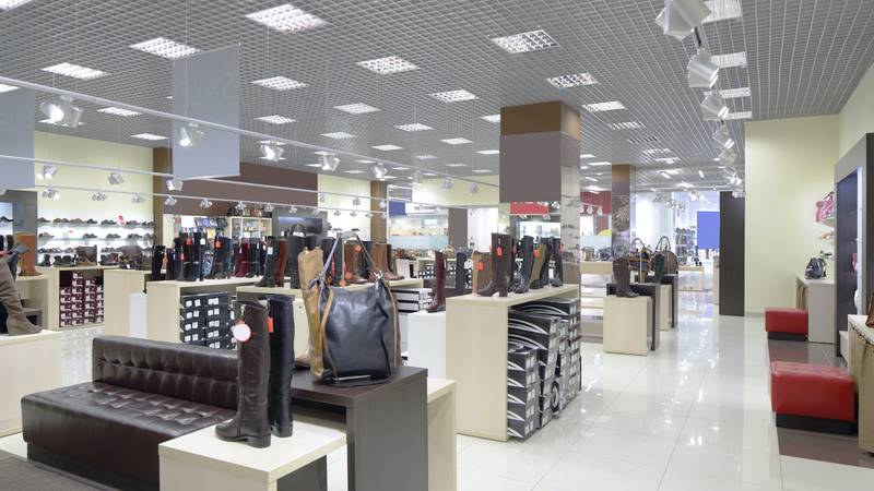 Retailers Struggle Despite a Surge in Online Sales