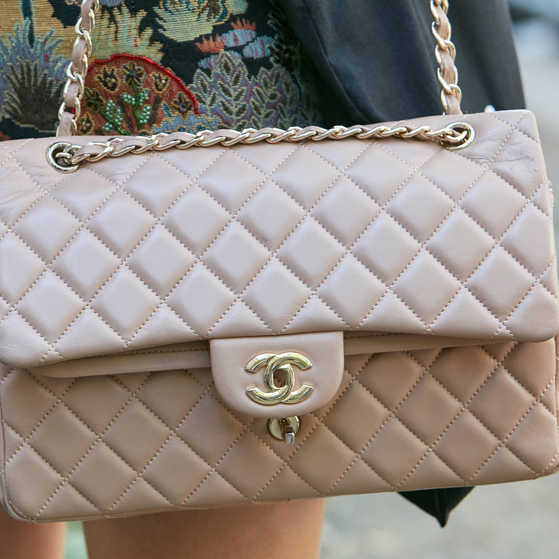Chanel Restricts Sales to Russians Abroad | BoF