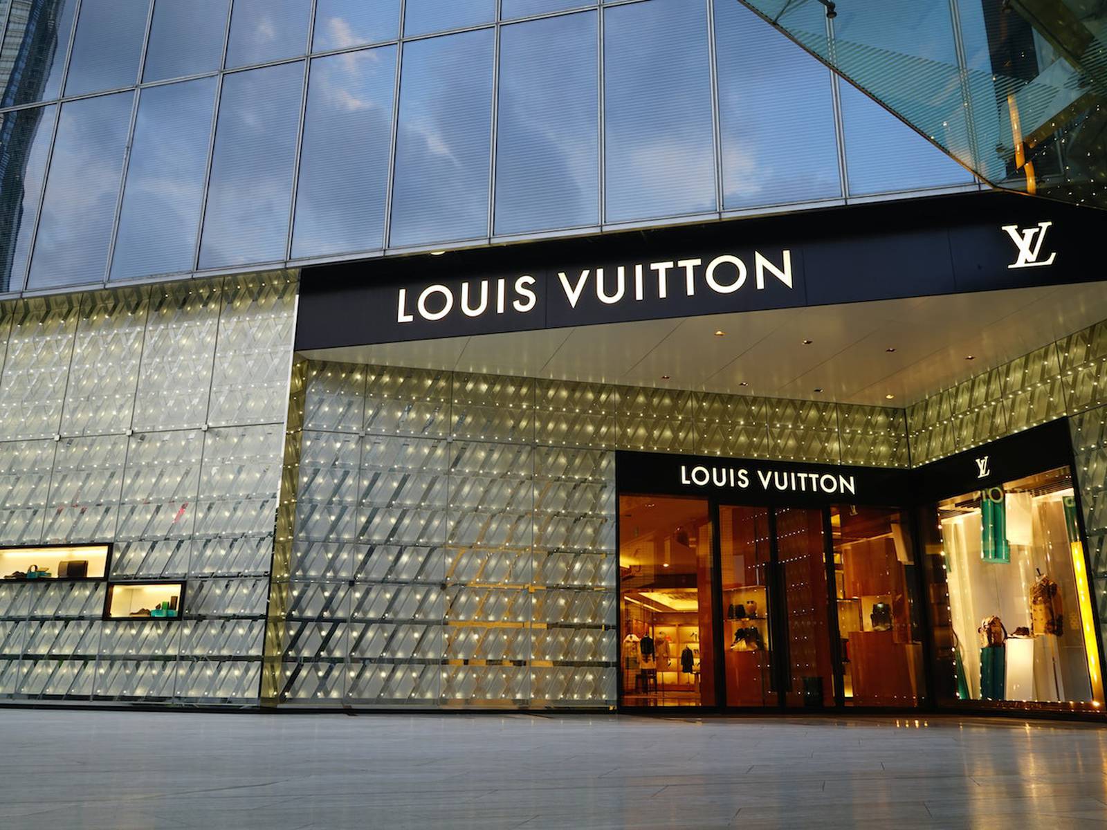 LVMH Shares Surge as Fashion Brands Overcome Asian Blues