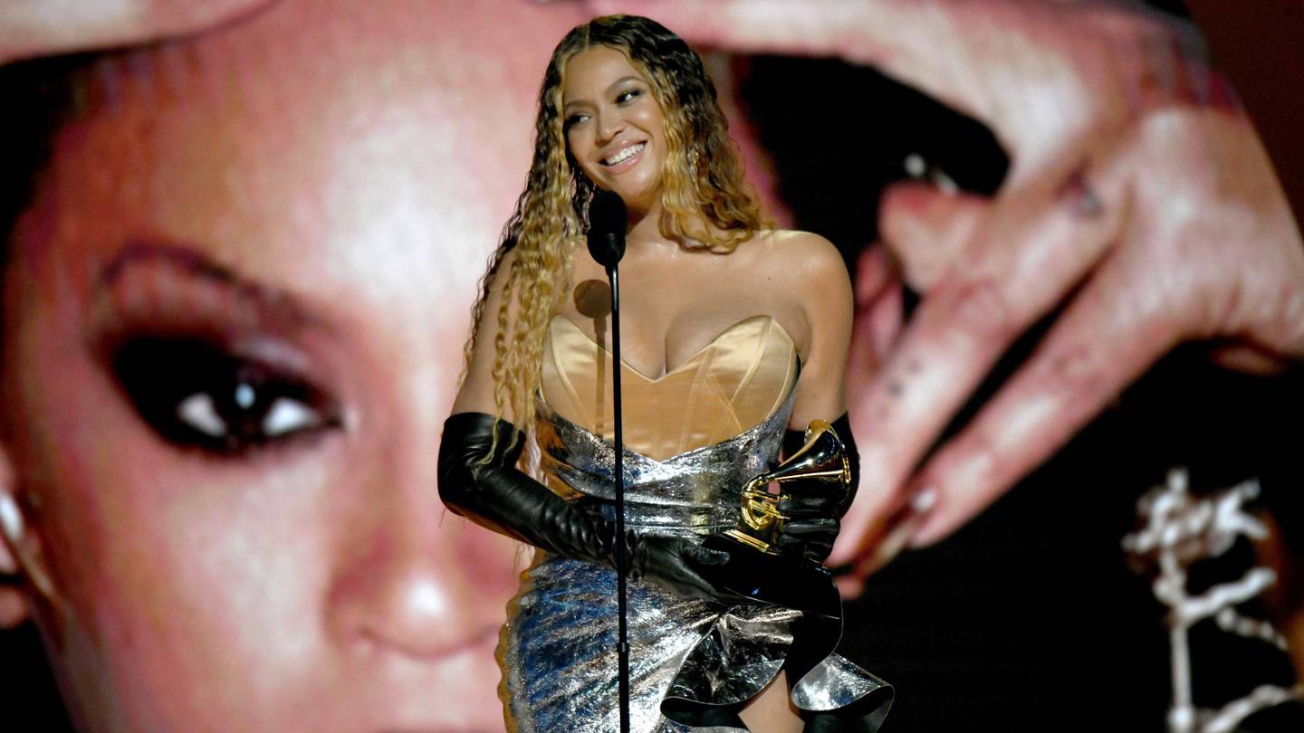 Beyoncé in Renaissance Couture at the Grammys