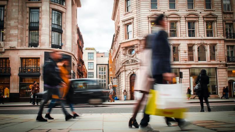 London’s Prime Shopping Street Feels Lingering Effects of Pandemic