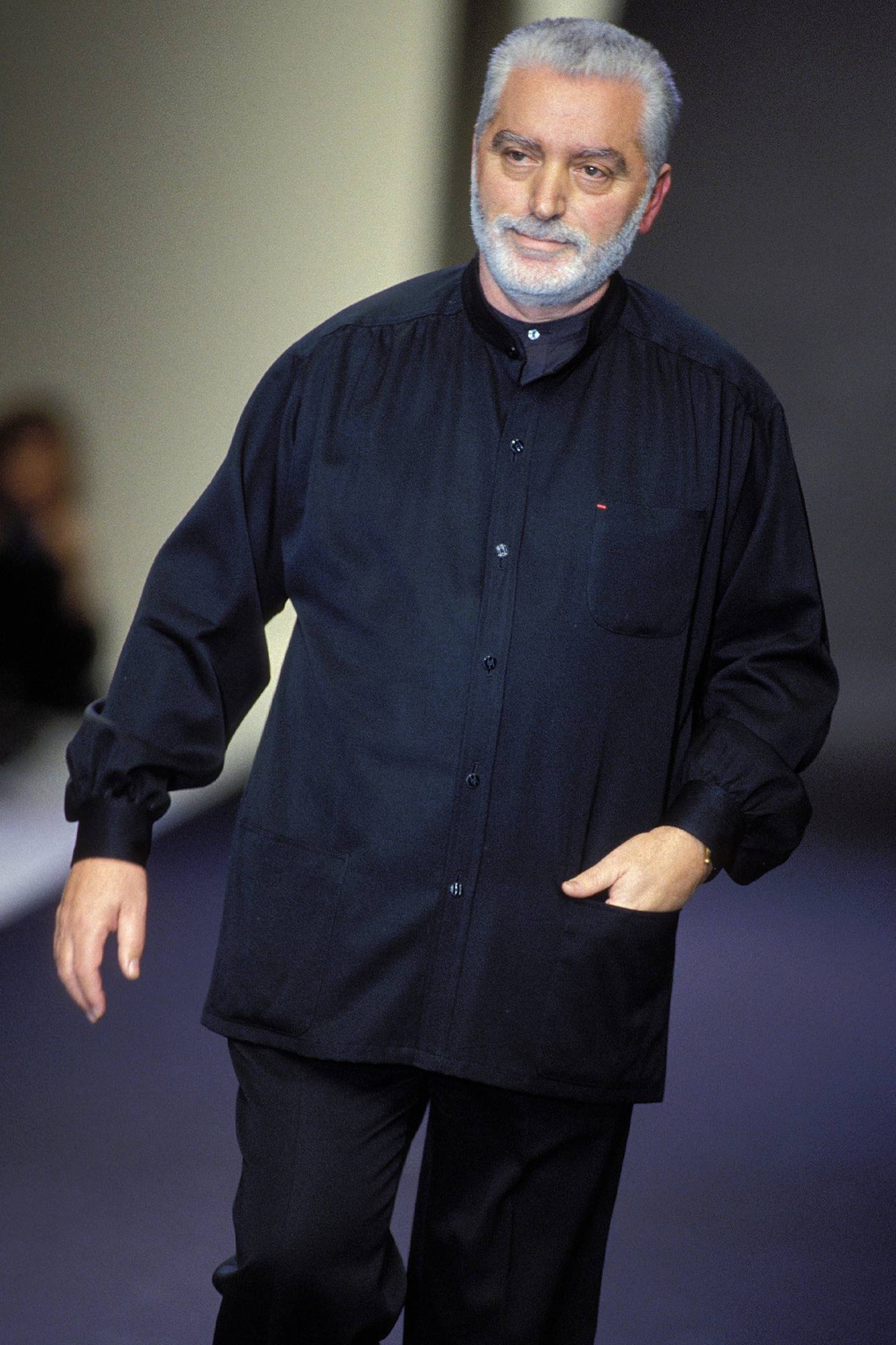 The Spanish-born designer Paco Rabanne dies at 88.