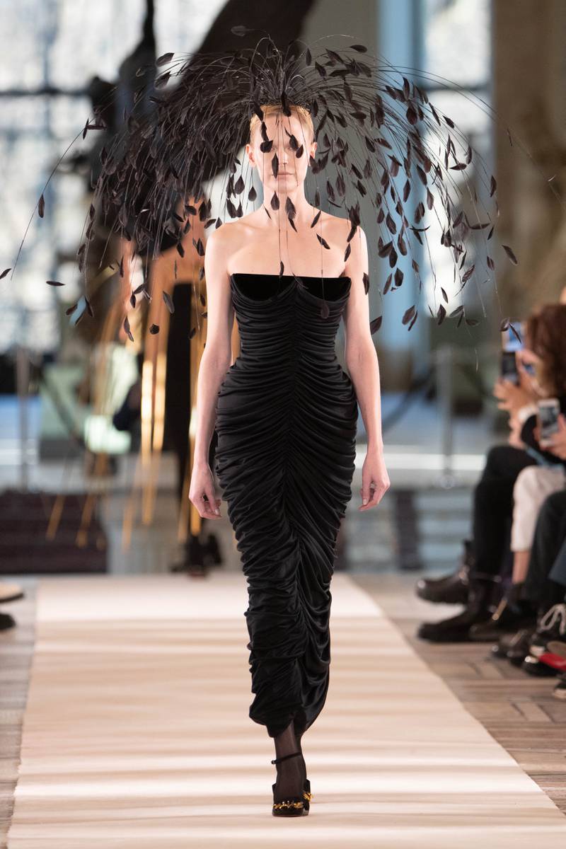 Schiaparelli Spring/Summer 2022 Haute Couture look 27.