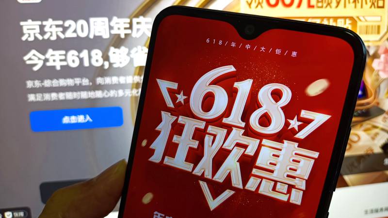 Chinese E-Commerce Giants Entice Cautious Consumers With Steep Mid-Year Discounts