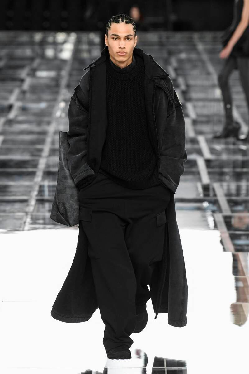 Givenchy Autumn/Winter 2022 look 19.