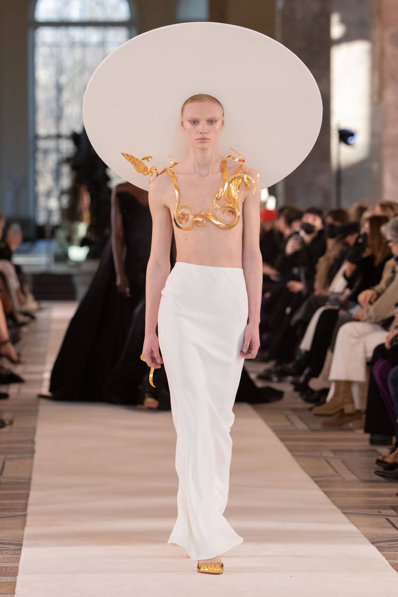 Schiaparelli Spring/Summer 2022 Haute Couture look 31.