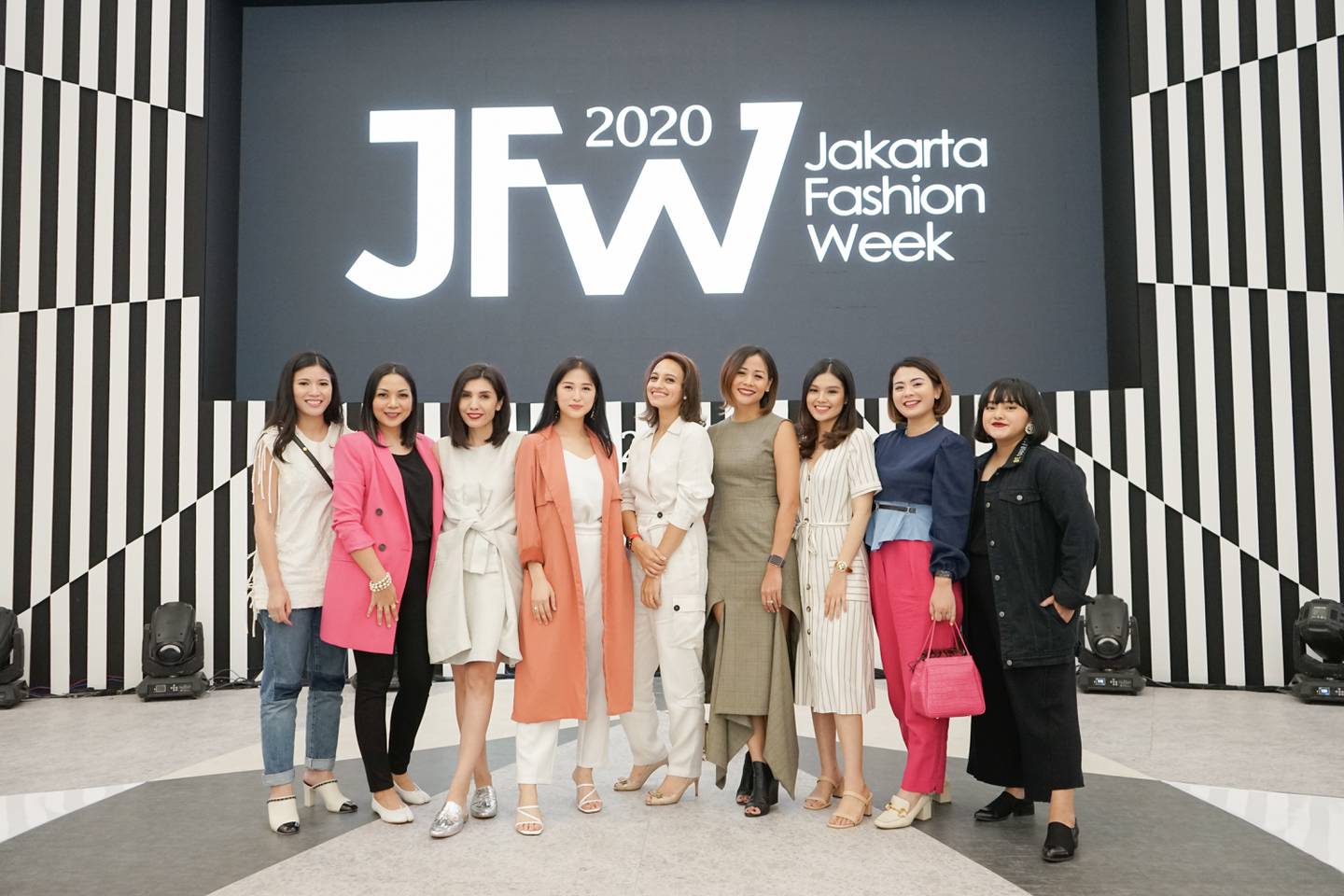 Women at Jakarta Fashion Week 2020. Tinkerlust.