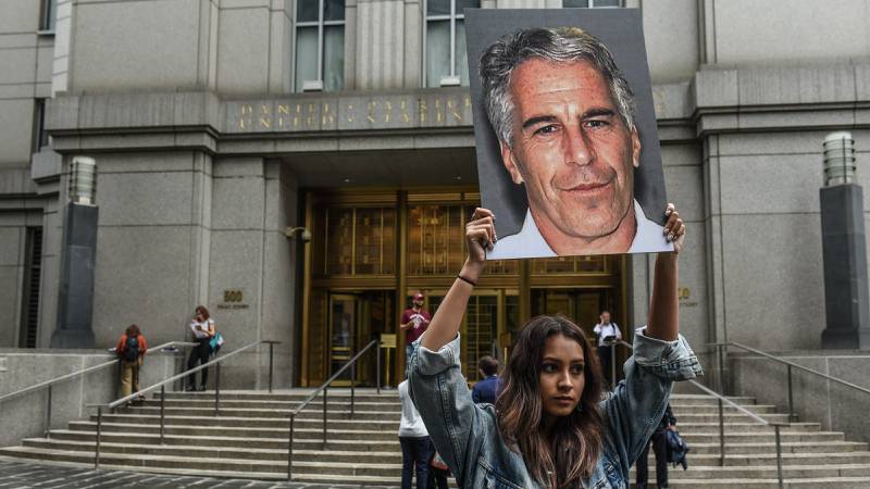 Jeffrey Epstein the CEO's First Talking Point at L Brands Investor Meeting