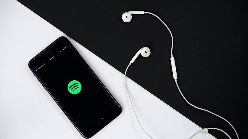 Bits & Bytes | Spotify to Launch Beauty, Amazon Could Be Worth $1 Trillion in 2018