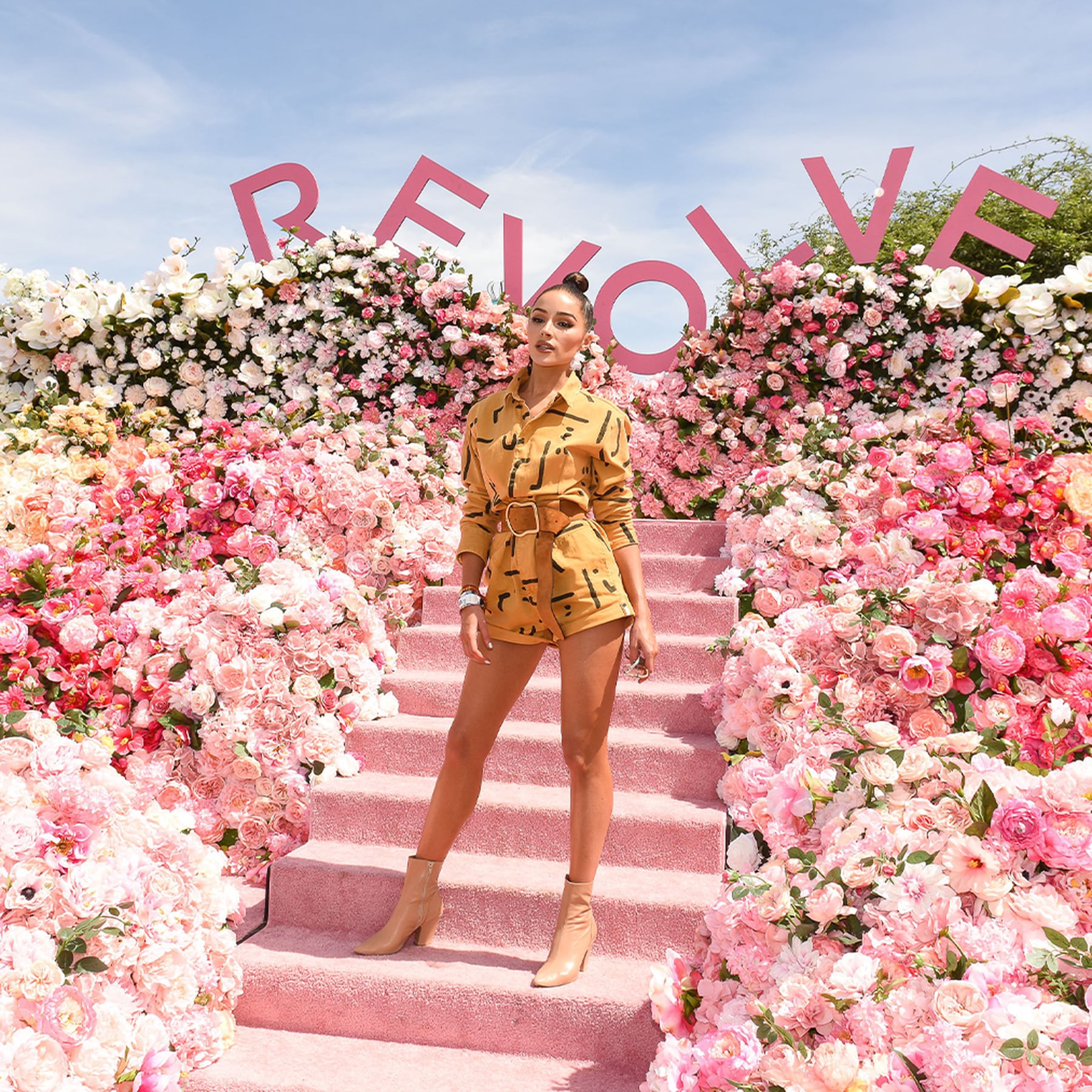 How to Be a Revolve Influencer?