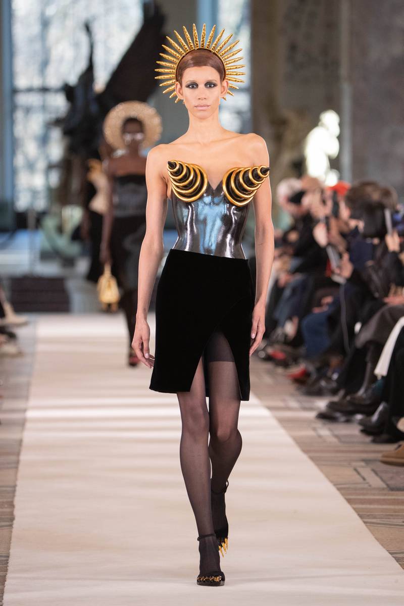 Schiaparelli Spring/Summer 2022 Haute Couture look 11.