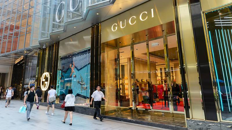 Apple, Louis Vuitton, Gucci Drop China Prices for VAT Cuts