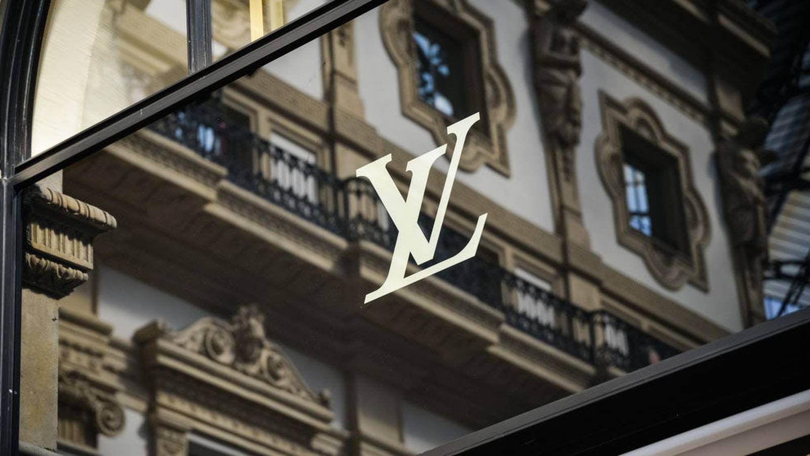 Louis Vuitton Pulls Michael Jackson-Themed Items from Collection