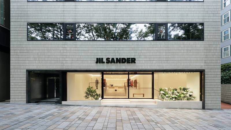 Aren’t Physical Flagships Meant to Entertain? Jil Sander Has Other Ideas.