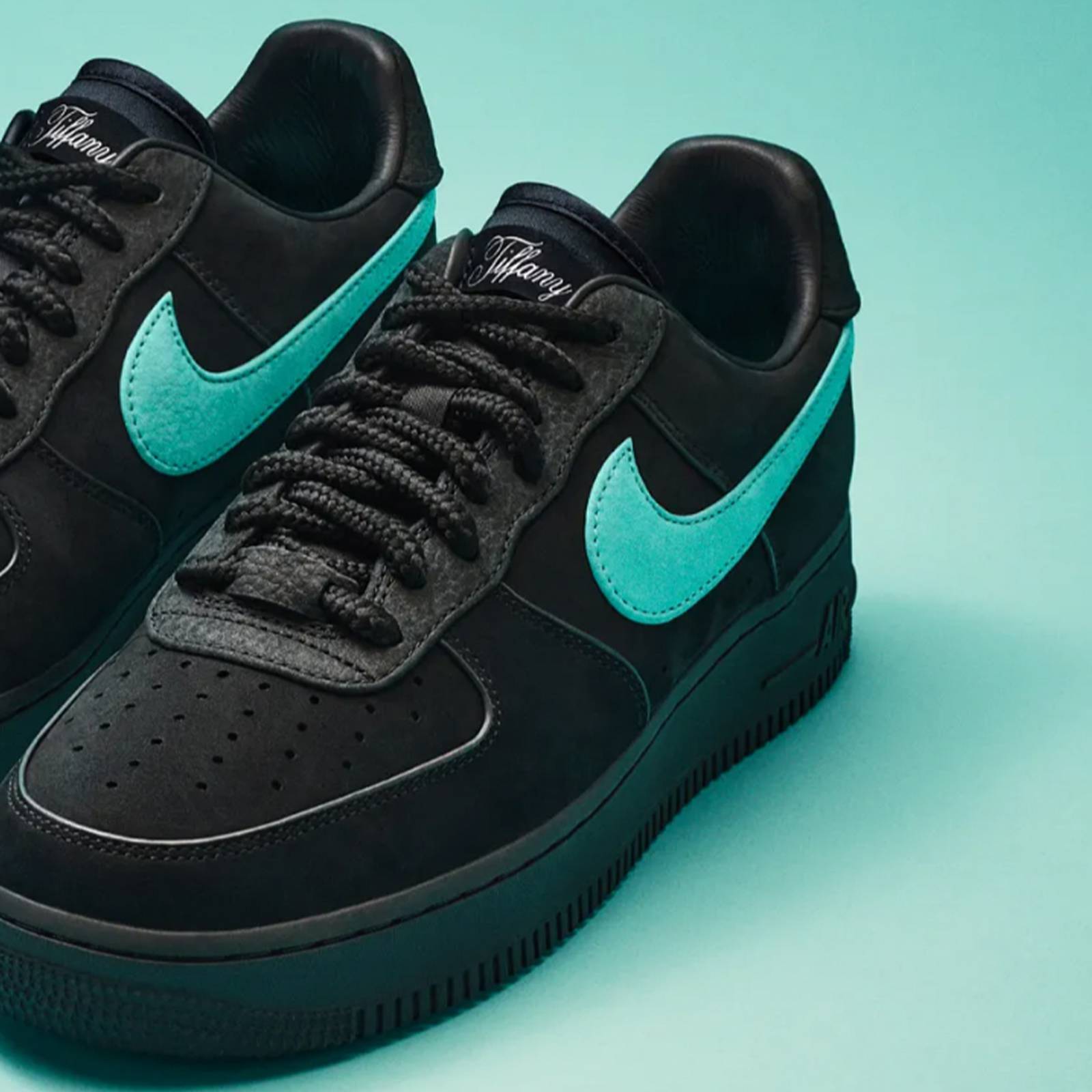 Official Look at the Tiffany & Co. x Nike Air Force 1