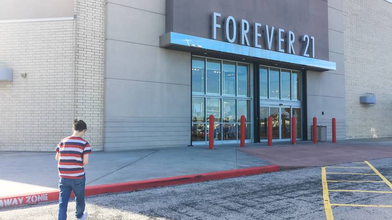 Forever 21 at an Impasse on Landlord Deal Ahead of Bankruptcy