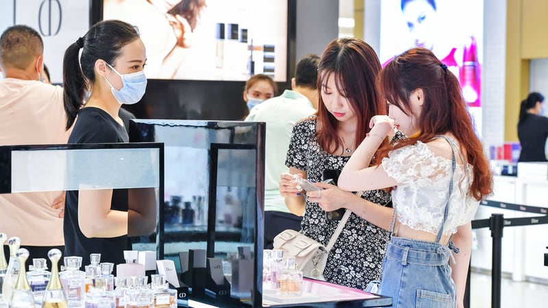 How China’s New Love Affair With Perfume Is Changing the Market