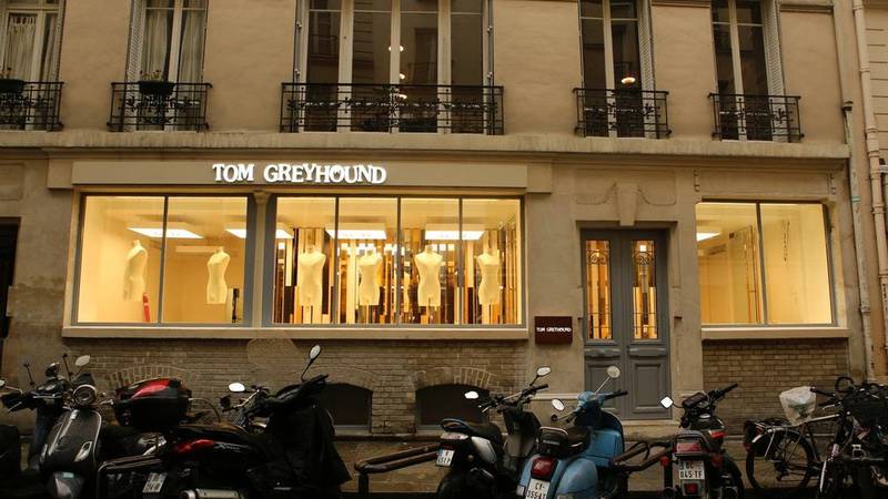Korea's Tom Greyhound Lands in Paris