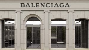 Balenciaga to Open Paris ‘Couture Store’
