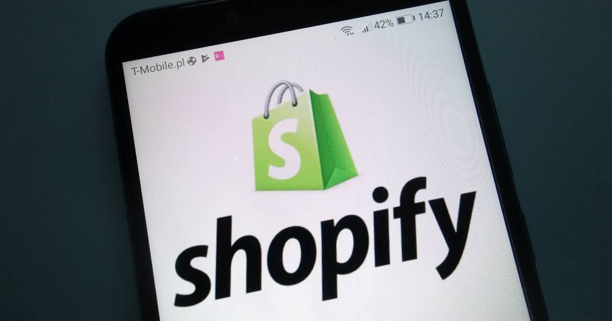 Shopify Drops as Revenue Outlook Misses Analysts’
Forecast