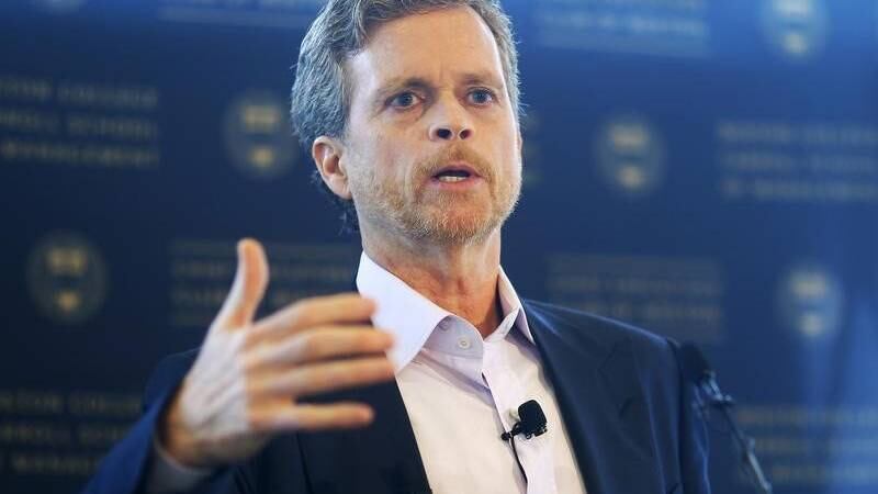 Nike CEO Mark Parker Recommended to Replace Phil Knight as Chairman