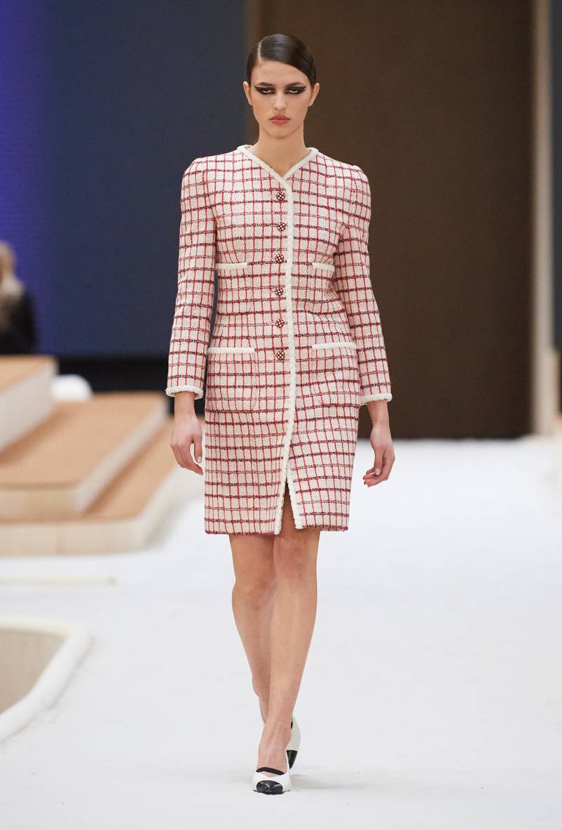 Chanel Spring/Summer 2022 Haute Couture look 11.