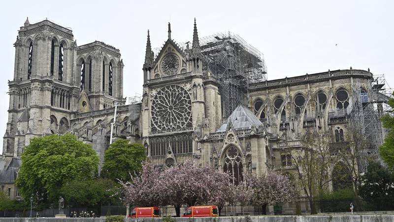 Pinault, Arnault Families Pledge €300 Million to Rebuild Notre-Dame