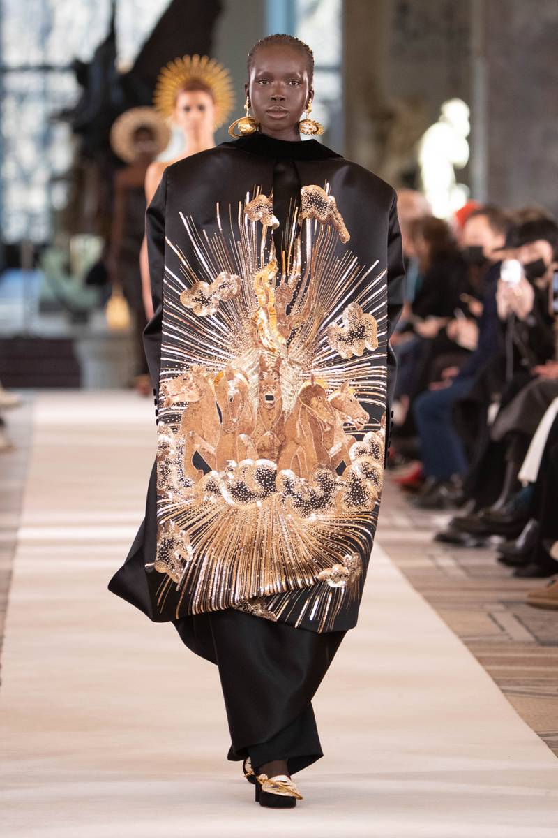 Schiaparelli Spring/Summer 2022 Haute Couture look 10.