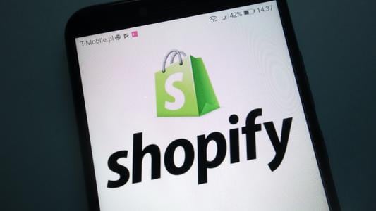 Shopify Shares Soar as Revenue Outlook Beats Estimates