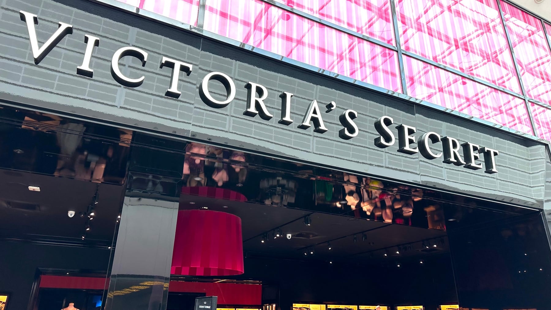 Victoria’s Secret Jumps 47% as Heavily Shorted Chain Outperforms