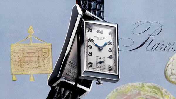 First introduced under the name Ideo, and later known as the Cabriolet, this watch was born from the avant-garde spirit of the 1930s and was among the first reversible watches.