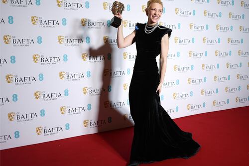 Cate Blanchett Takes On the Red Carpet System