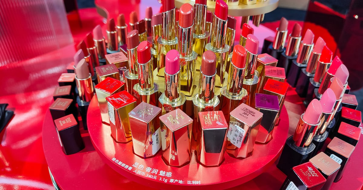 Prestige Beauty Outpaces High-End Bags as China’s Luxury Spending Evolves